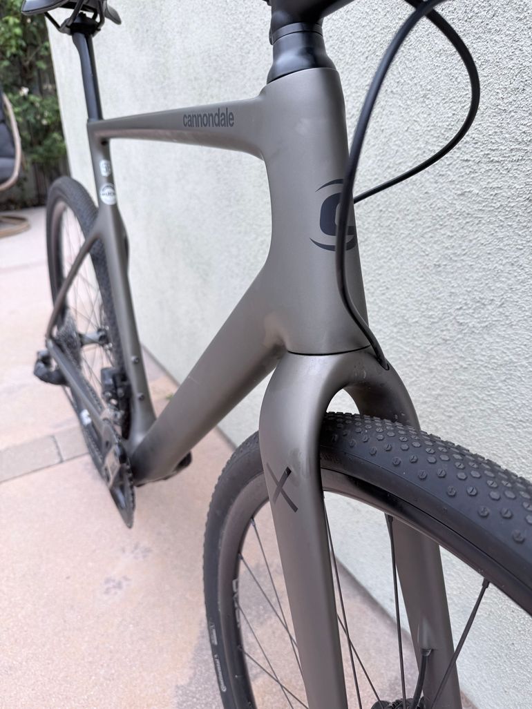 Used Cannondale SuperSix EVO SE 2023 2023 Road & Gravel, Light Gray — image 7 of 10