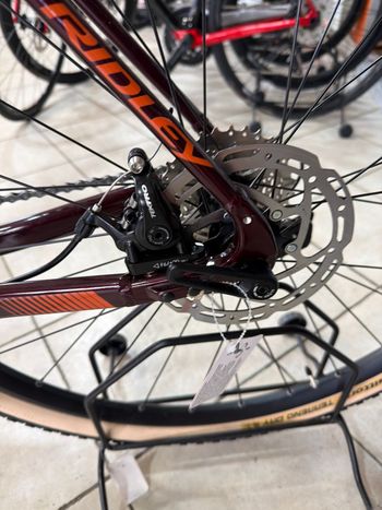 Used Ridley Kalazy - Shimano Sora 2x9 Mechanical Disc brake 2024 2024 Road & Gravel, Red — image 9 of 9