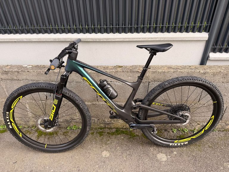 Used Scott Scott Spark RC 2022 2022 Mountainbike — image 2 of 9