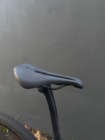 Used Specialized Diverge STR Comp 2024 2024 Road & Gravel, Green — image 8 of 9