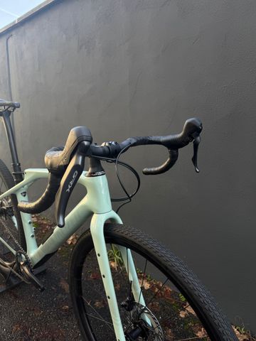 Used Specialized Diverge STR Comp 2024 2024 Road & Gravel, Green — image 7 of 9