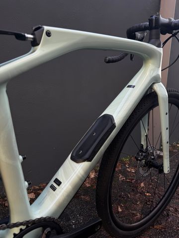 Used Specialized Diverge STR Comp 2024 2024 Road & Gravel, Green — image 3 of 9