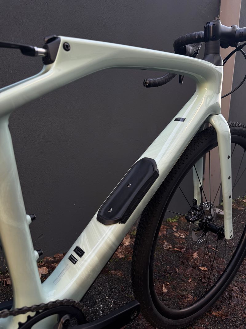 Used Specialized Diverge STR Comp 2024 2024 Road & Gravel, Green — image 3 of 9