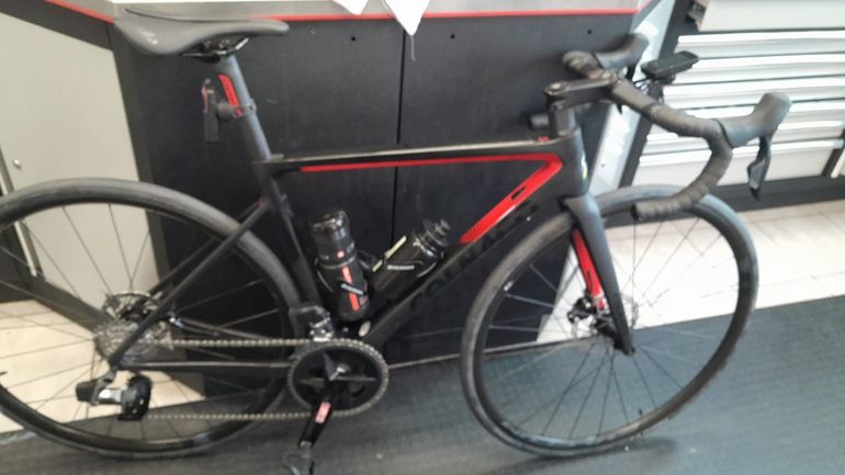 Used Colnago V3 Disc Rival AXS Bike 2023 2023 Road & Gravel, Black — image 2 of 3