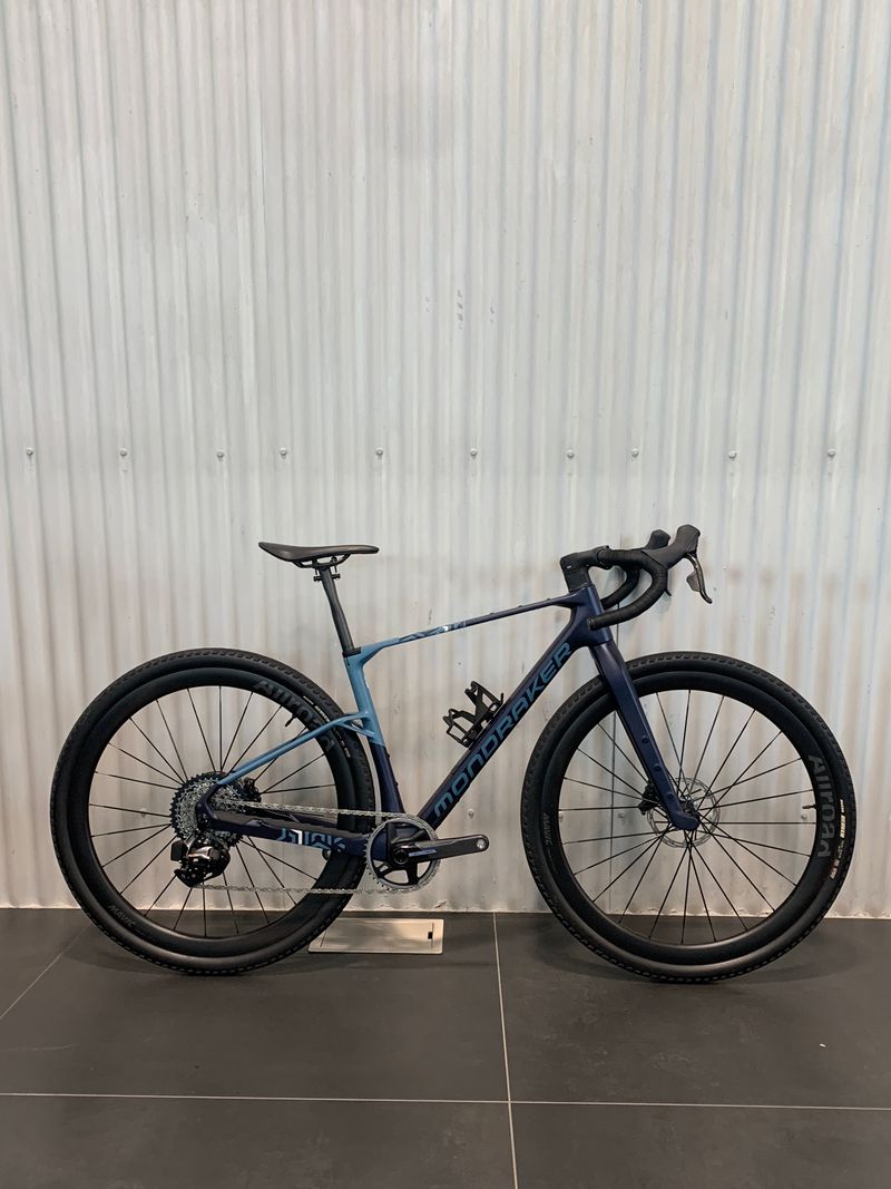 Mondraker ARID CARBON RR 2025 2025 Road & Gravel usato, Blu — immagine 1 di 9