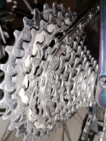Used Trek Émonda SLR 7 eTap 2022 2022 Road & Gravel, Violett — image 11 of 17