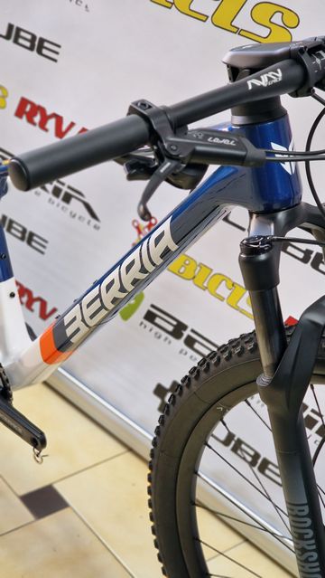Gebrauchtes Berria BRAVO ELITE DEORE 2026 2026 Mountainbike, Blau, 29 — Bild 4 von 5