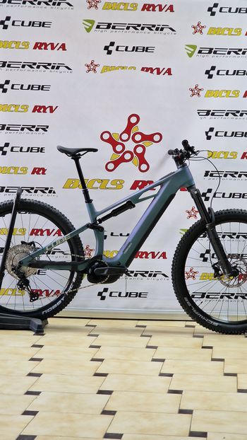 CUBE, STEREO HYBRID ONE44 HPC, RACE 800 2026