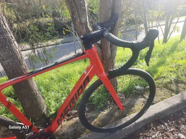 Used Merida eSCULTURA 400 2025 2025 Road & Gravel, Rosso — image 4 of 5