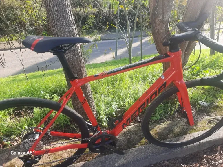 Used Merida eSCULTURA 400 2025 2025 Road & Gravel, Rosso — image 2 of 5