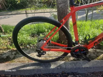 Used Merida eSCULTURA 400 2025 2025 Road & Gravel, Rosso — image 3 of 5