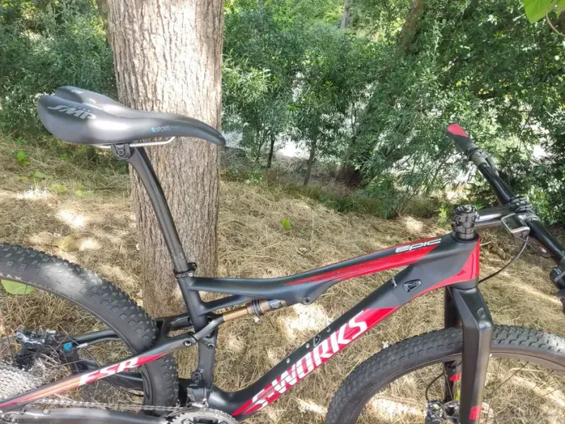 Used Specialized Epic Shimano XTR Di2 2015 Mountainbike, Black — image 4 of 4