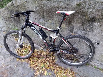 Used Merida ONE-TWENTY 800 2017 2017 Mountainbike, Black, 27.5, 29 — image 3 of 3