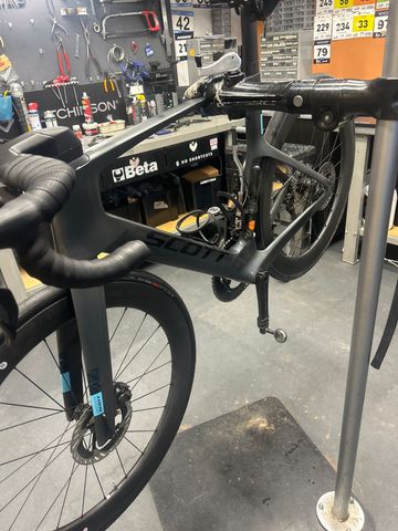 Used Scott Foil RC Pro 2025 2025 Road & Gravel, Black — image 2 of 4