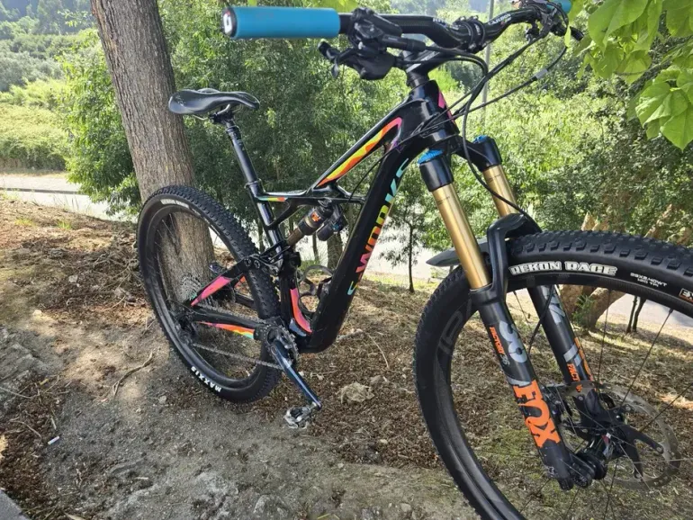 Used Specialized SWORKS Enduro 2015 Mountainbike, Black — image 3 of 4
