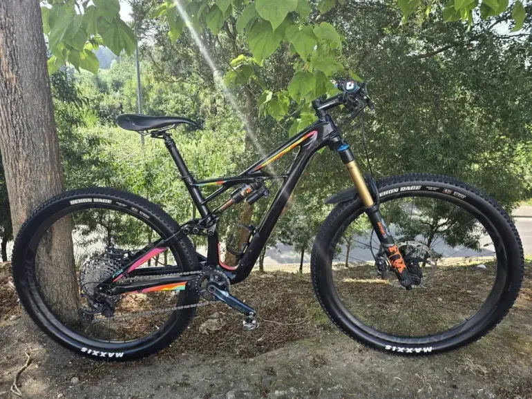 Used Specialized SWORKS Enduro 2015 Mountainbike, Black — image 1 of 4