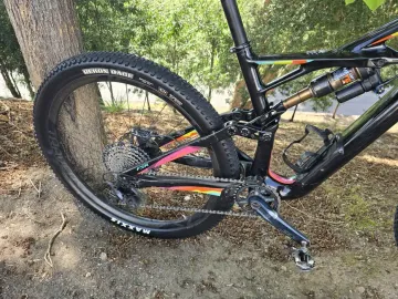 Used Specialized SWORKS Enduro 2015 Mountainbike, Black — image 2 of 4
