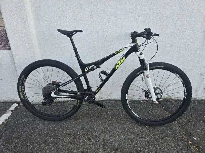Tweedehands KTM Scarp Elite 2017 Mountainbike — afbeelding 1 van 5