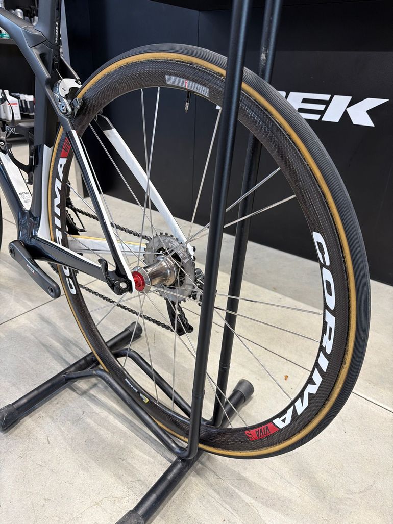 Used Trek Madone 9 Series 2017 Road & Gravel, Black — image 11 of 11