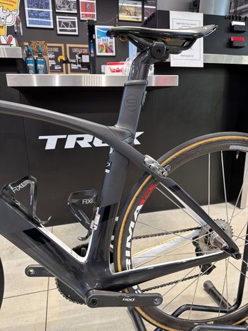 Used Trek Madone 9 Series 2017 Road & Gravel, Black — image 4 of 11