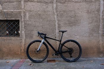 Used BMC URS THREE 2024 2024 Road & Gravel — image 3 of 12