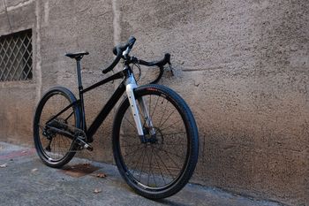 Used BMC URS THREE 2024 2024 Road & Gravel — image 4 of 12