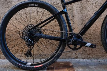 Used BMC URS THREE 2024 2024 Road & Gravel — image 8 of 12