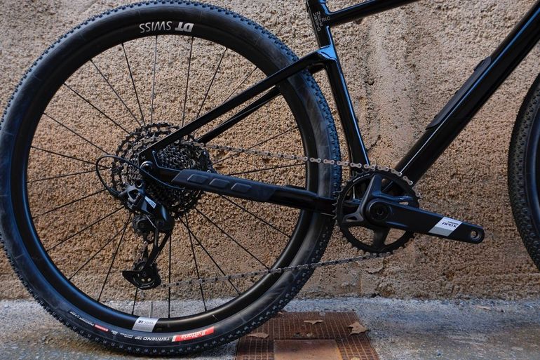 Used BMC URS THREE 2024 2024 Road & Gravel — image 8 of 12