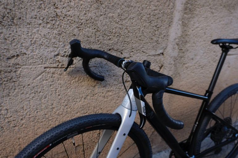 Used BMC URS THREE 2024 2024 Road & Gravel — image 7 of 12