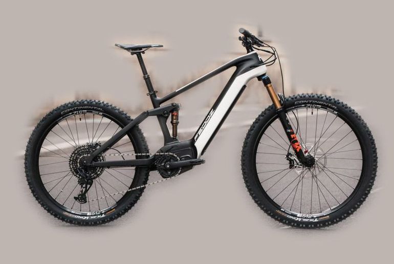 Used feddz FULLY Light PFC1 - Feddz Carbon 2023 Mountainbike, White — image 1 of 5