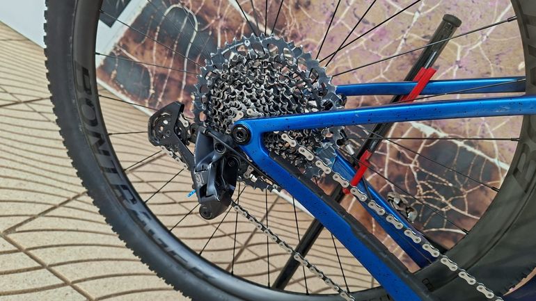 Used Trek Procaliber SRAM GX Eagle 2022 Mountainbike, Blue — image 3 of 16
