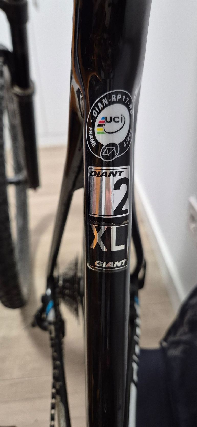Used Giant Tcr Shimano 105 2018 Road & Gravel, White — image 8 of 9
