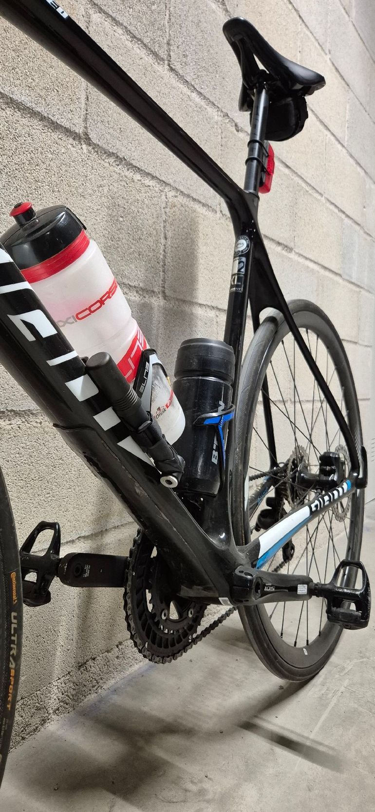 Used Giant Tcr Shimano 105 2018 Road & Gravel, White — image 7 of 9