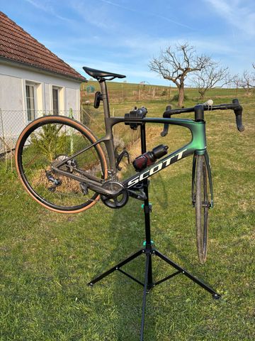 Tweedehands Scott Foil 30 2021 2021 Road & Gravel — afbeelding 2 van 5