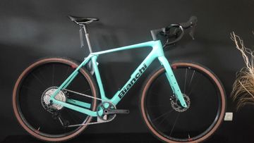 Gebrauchtes Bianchi Arcadex COMP GRX 610/822 disc 2025 2025 Road & Gravel