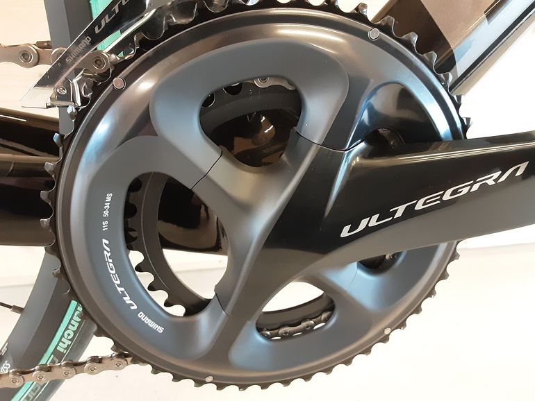 Used Bianchi Oltre XR4 CV Carbon Ultegra Di2 2021 2021 Road & Gravel, Black — image 3 of 9