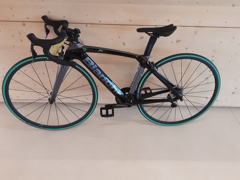 Used Bianchi Oltre XR4 CV Carbon Ultegra Di2 2021 2021 Road & Gravel, Black — image 9 of 9