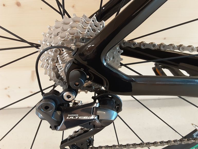 Used Bianchi Oltre XR4 CV Carbon Ultegra Di2 2021 2021 Road & Gravel, Black — image 2 of 9