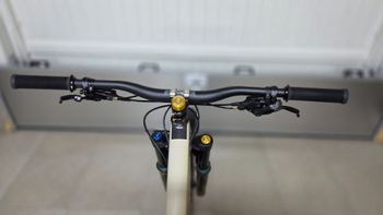 Used Santa Cruz Nomad Other 2020 Mountainbike, Black — image 6 of 10