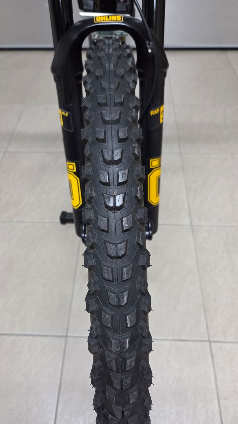Used Santa Cruz Nomad Other 2020 Mountainbike, Black — image 4 of 10