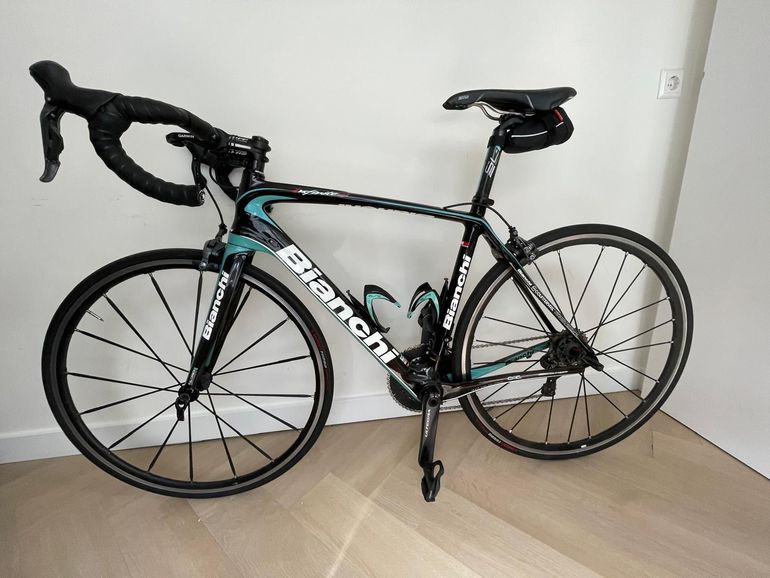 Used Bianchi Infinito CV Ultegra Di2 2017 2017 Road & Gravel, Black — image 5 of 6
