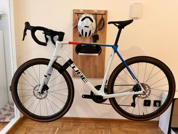 Used CUBE CROSS RACE C:62 SLX 2024 2024 Road & Gravel, White — image 9 of 14