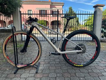 Käytetty BMC Twostroke 01 THREE 2023 2023 MTB