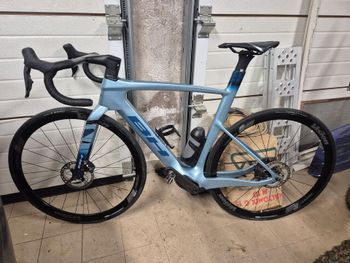 Used BH iAEROLIGHT 1.8 2024 2024 Road & Gravel, Blau — image 2 of 7