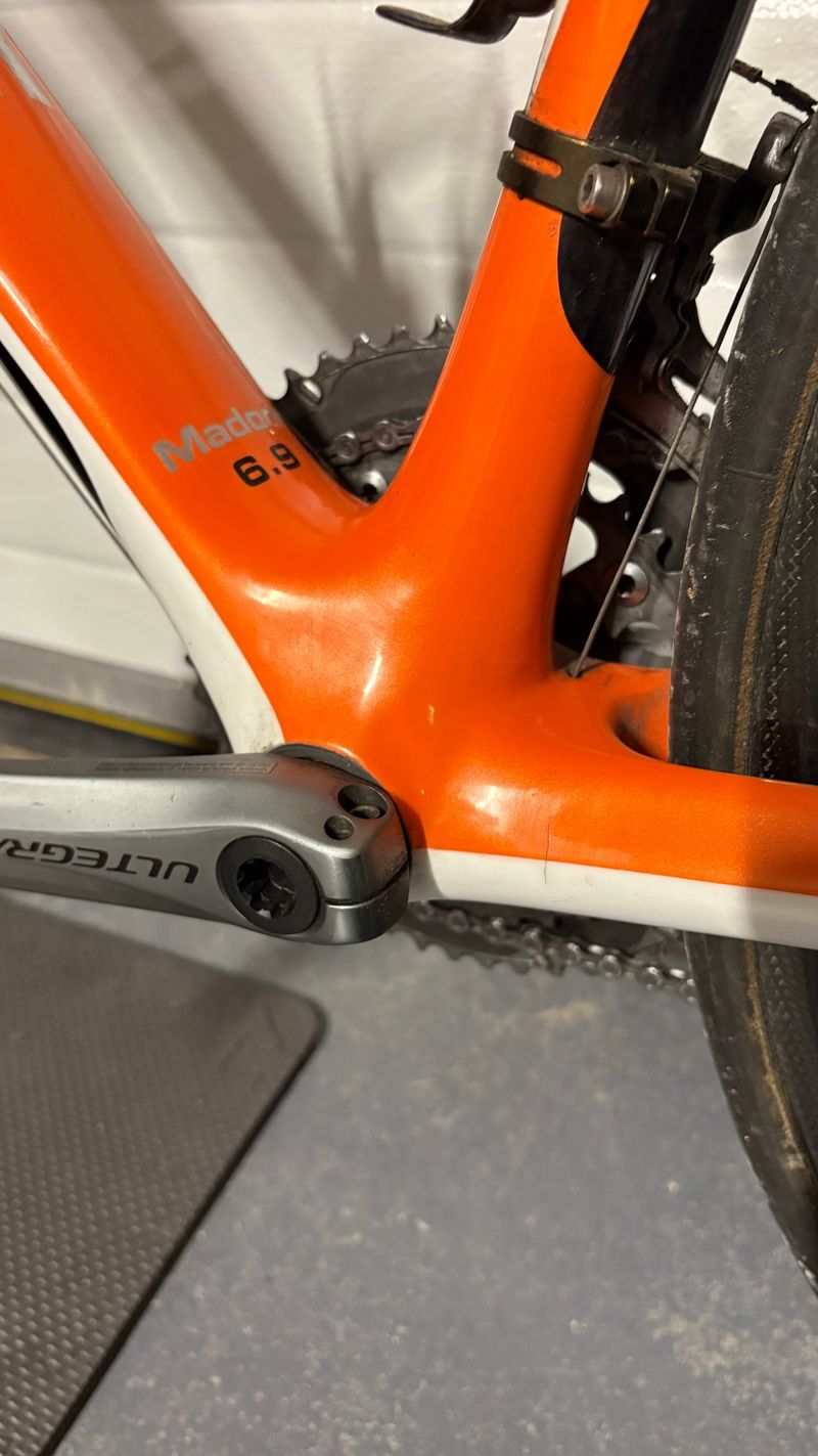 Trek Madone 6.9 2017 Road & Gravel d'occasion — image 5 sur 6