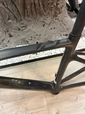 Brugt Scott Addict RC 40 Frameset 2024 Road & Gravel — billede 7 af 7