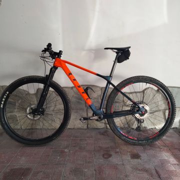 Used Rebel Xc Pro 2025 Mountainbike, Orange — image 2 of 10