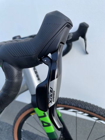 KTM X-STRADA 15 PRO 2025 2025 Road & Gravel usato, Grigio chiaro — immagine 3 di 6