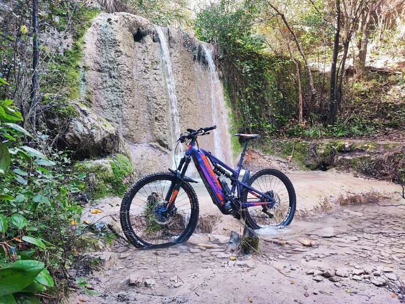 Gebrauchtes Rock Machine BLIZZARD INT E70-27+ LTD 2021 Mountainbike, Violett — Bild 12 von 13