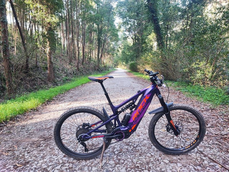 Gebrauchtes Rock Machine BLIZZARD INT E70-27+ LTD 2021 Mountainbike, Violett — Bild 11 von 13